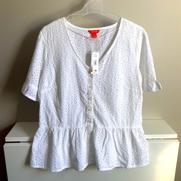 NWT Eyelet peplum blouse - Picture 1 of 5